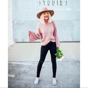 💕SOLD💕La La Cable Knit Rosie Cable Knit